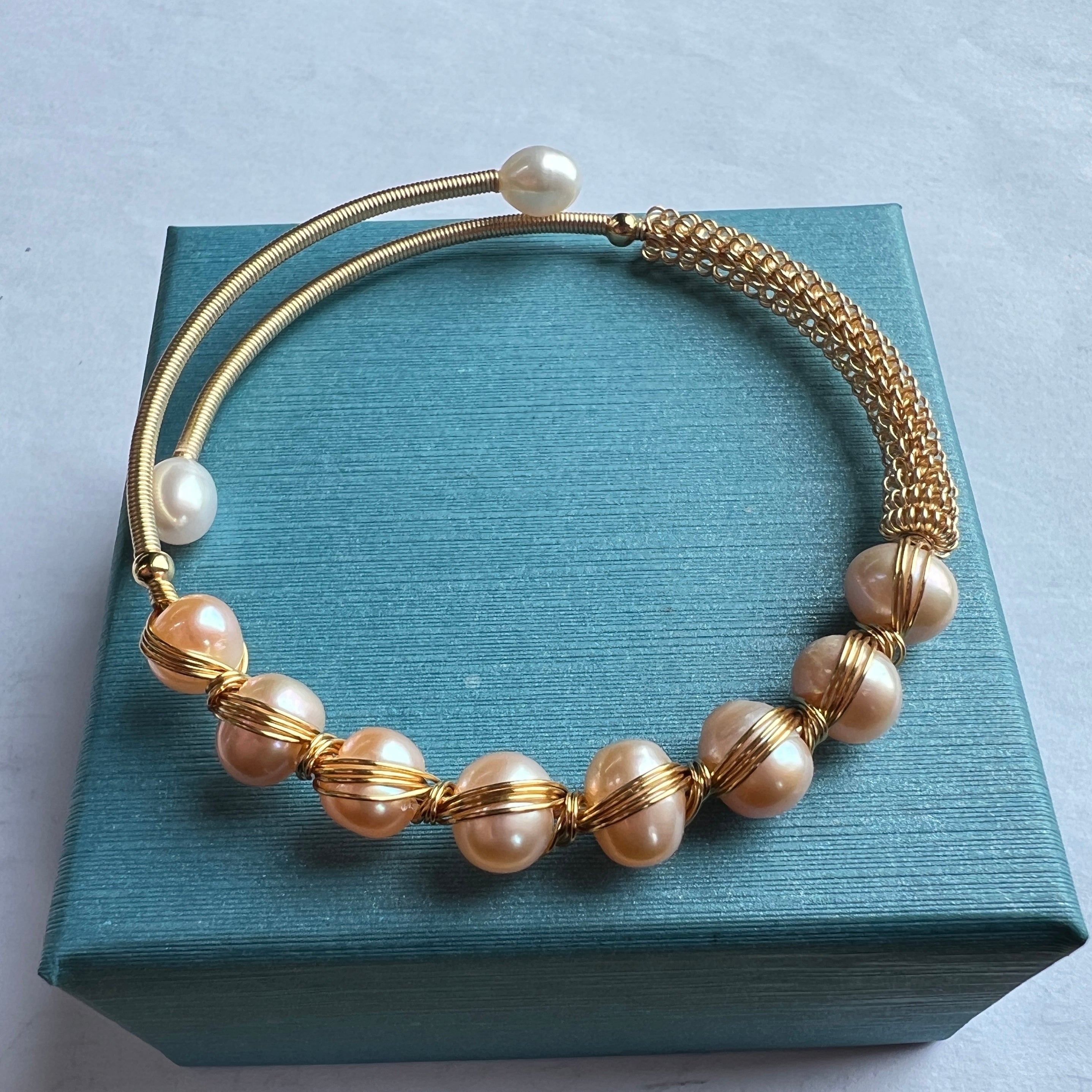 EASTERNPEARLISM Fresh Water Pearl Wire Wrapping Bangle【Wire Wrapping Bangel】