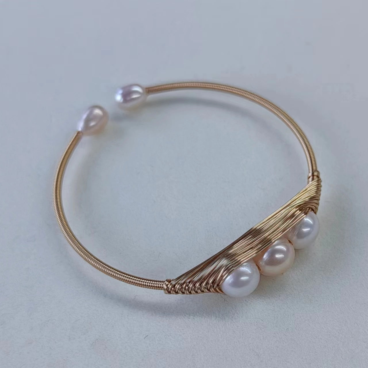 EASTERNPEARLISM Fresh Water Pearl Wire Wrapping Bangle【Wire Wrapping Bangel】